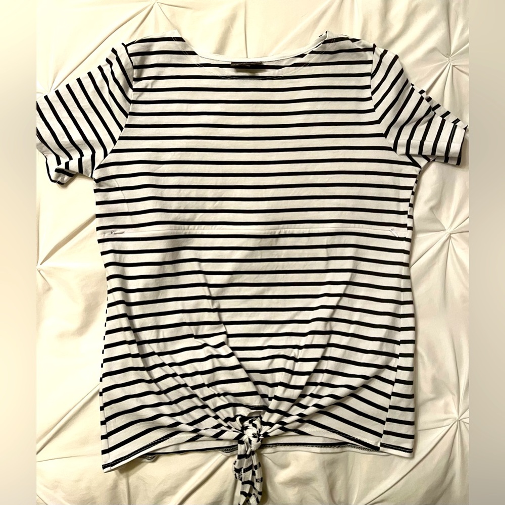 Nursing Queen Top